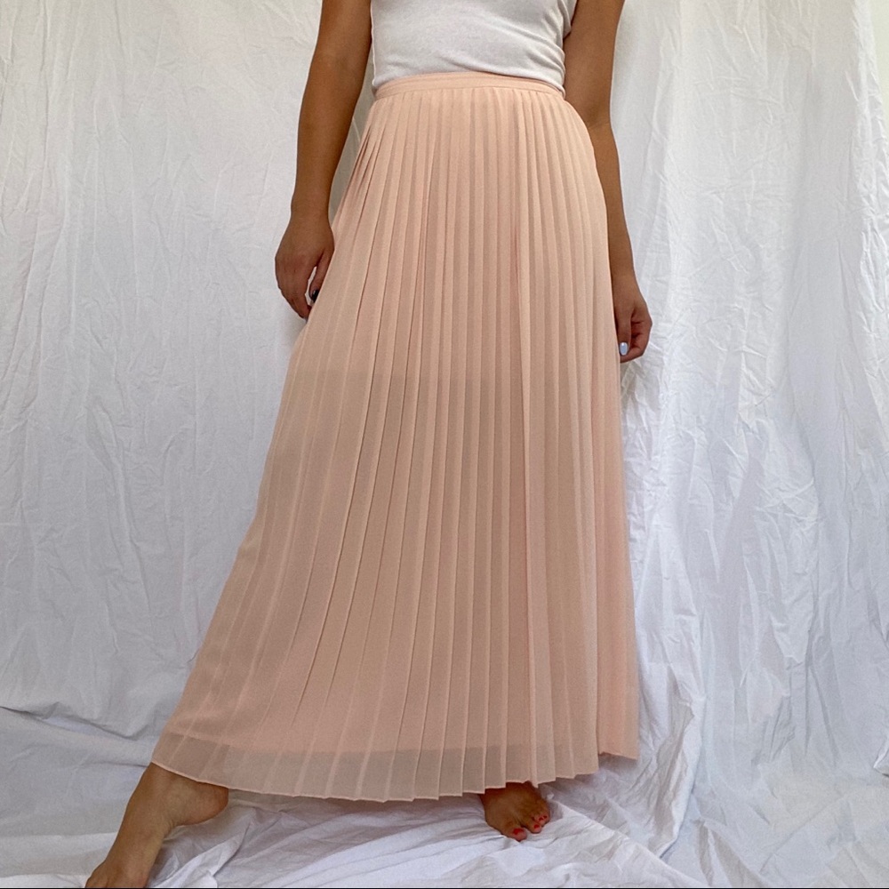 URBAN OUTFITTERS PLEATED MAXI SKIRT
